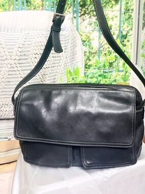 Tignanello Black Leather Shoulder Bag with White Stitching